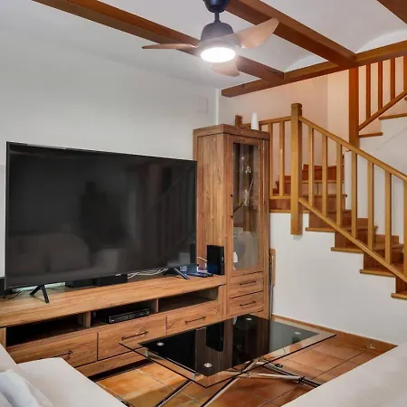 Steps To Arenal - 4br Home, Pool, Garage & Bbq Ferienhaus